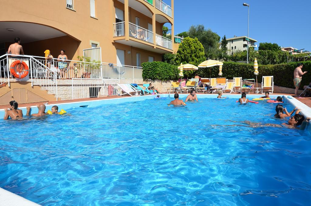 Residence Orchidea Pietra Ligure Extérieur photo